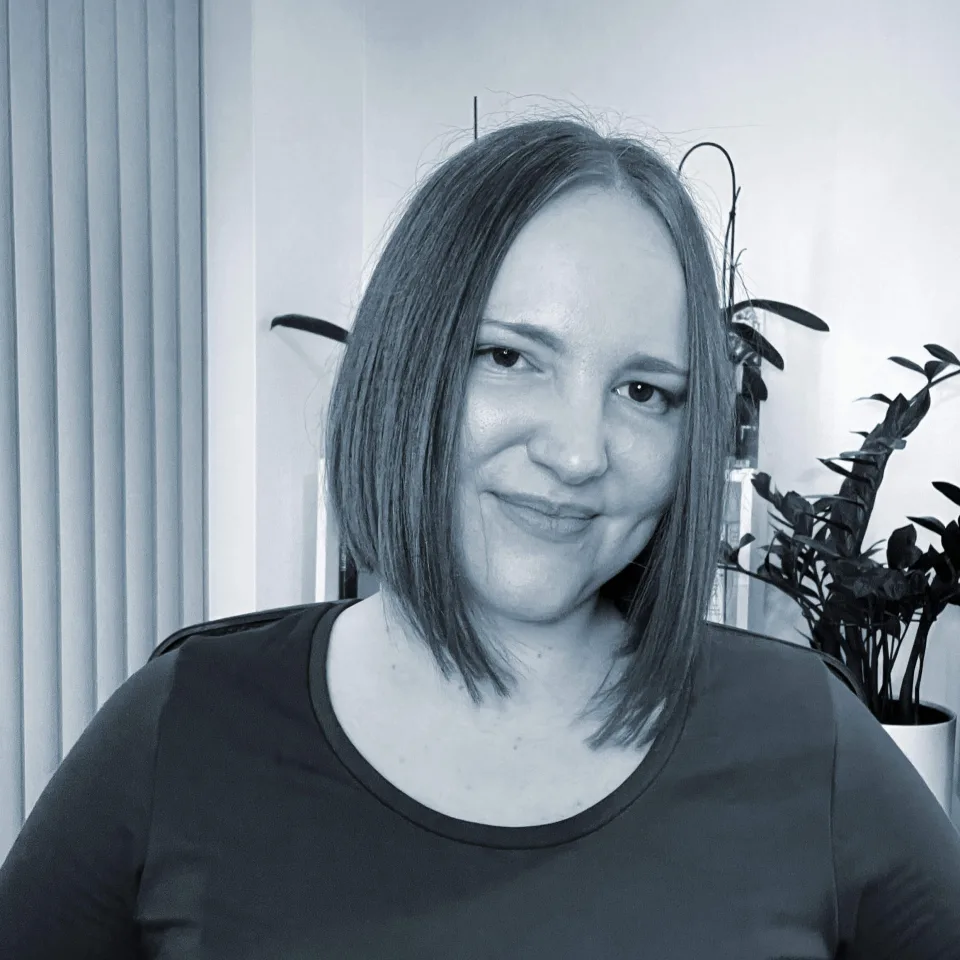 Dr Kate Sivak
